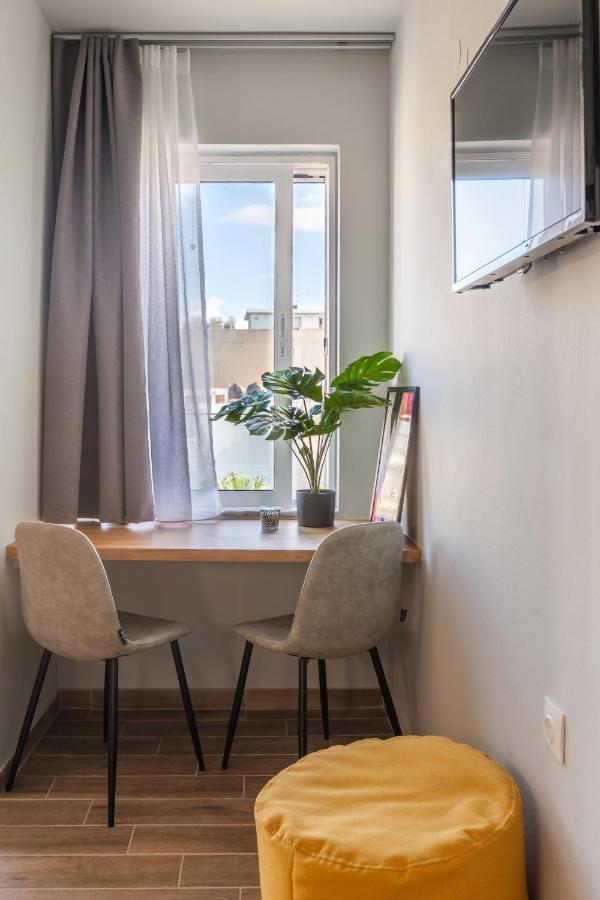 Raise Kornarou Apartment *